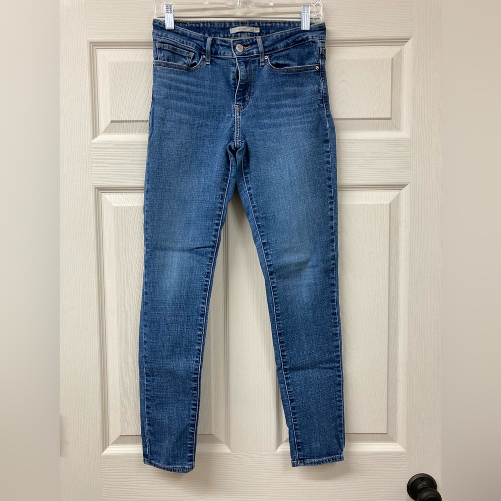 Women’s Levi’s 711 skinny jeans size 27